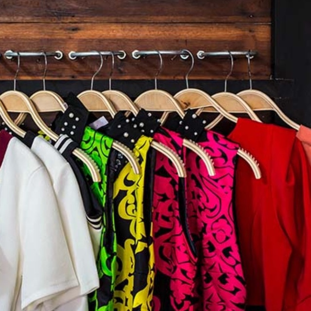 Poshmark banner for @tippy